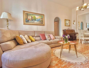 Elegant house in Rome